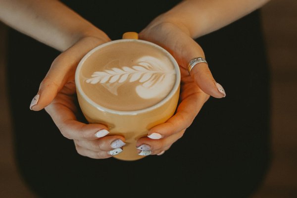 Quels exercices de Pilates sont efficaces pour tonifier le corps à la maison ?