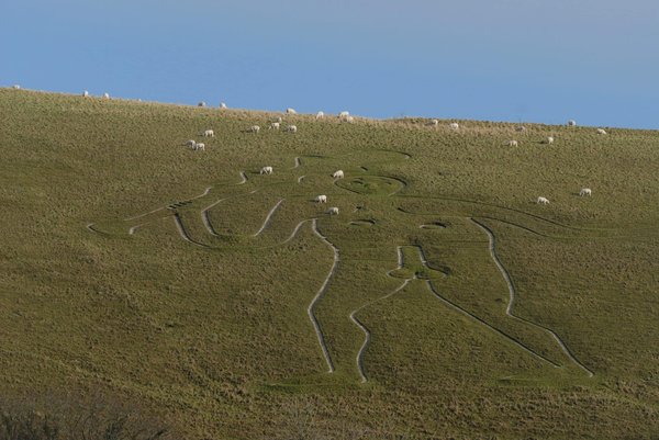 Comment choisir le meilleur anti-cernes pour couvrir les cernes foncés ?