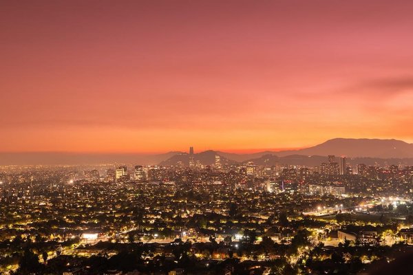 Comment choisir des robes de soirée adaptées à des événements formels en extérieur ?